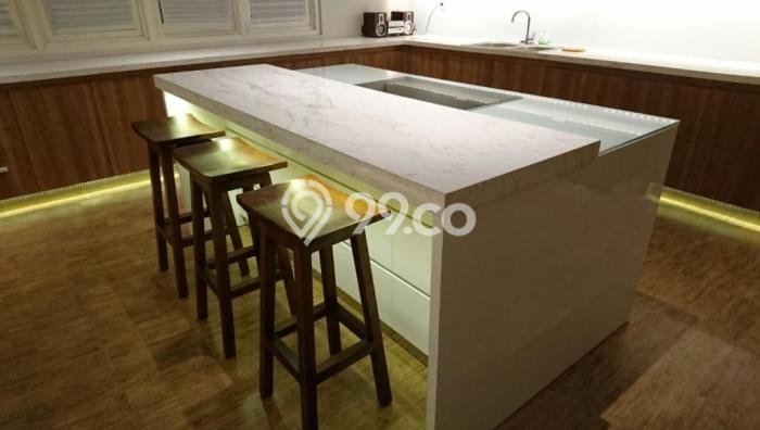 Ready to Use! Premium House LT 480m2 Desain Elegan di Alam Sutera Ready to Use! Premium House LT 480m2 Desain Elegan di Alam Sutera