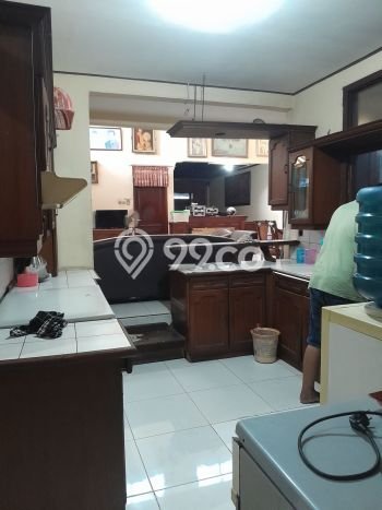 Dijual Rumah Luas Elegan Dengan View Cantik di Veteran, Jakarta Selatan Dijual Rumah Luas Elegan Dengan View Cantik di Veteran, Jakarta Selatan