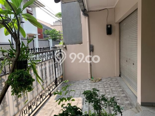 Rumah Bagus area Tebet, Jakarta Selatan, LT 130m², LB 150m² Rumah Bagus area Tebet, Jakarta Selatan, LT 130m², LB 150m²