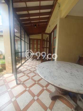 Jual Rumah Mewah Megah Dengan View Eksklusif di Rempoa, Tangerang Jual Rumah Mewah Megah Dengan View Eksklusif di Rempoa, Tangerang