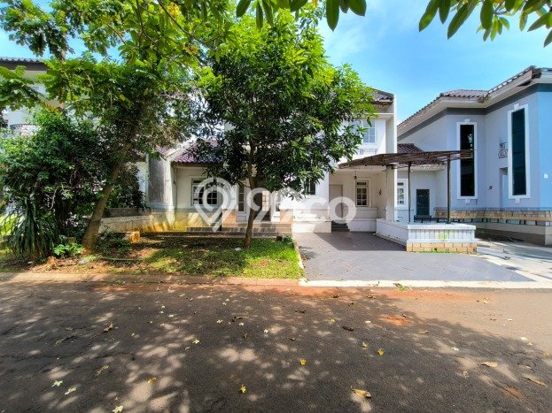 Rumah Elit LB 100m2 Siap Huni Desain Elegan di Bintaro, Tangerang Selatan Rumah Elit LB 100m2 Siap Huni Desain Elegan di Bintaro, Tangerang Selatan