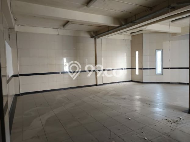 Ruko Strategis Kawasan , Luas 1008m2m², Jalan Utama, Area Bisnis Aktif Ruko Strategis Kawasan , Luas 1008m2m², Jalan Utama, Area Bisnis Aktif