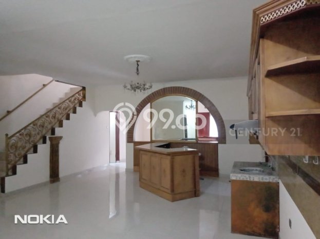 Jual Rumah Bagus Siap Huni LB 285m2 di Lippo Cikarang, Cikarang Jual Rumah Bagus Siap Huni LB 285m2 di Lippo Cikarang, Cikarang