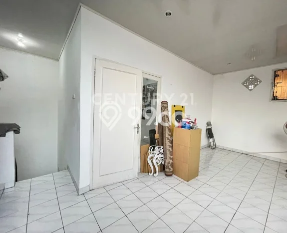 Rumah Luas Asri 3 KT Siap Pakai di Delta Mas Bekasi Rumah Luas Asri 3 KT Siap Pakai di Delta Mas Bekasi
