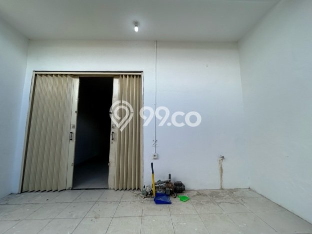 Unit Ruko Dijual di Jakarta Barat LT 237m2 & LB 220m2 Unit Ruko Dijual di Jakarta Barat LT 237m2 & LB 220m2
