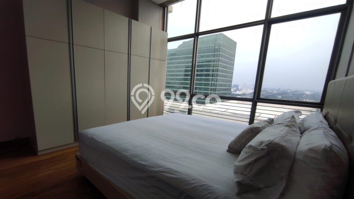 Apartemen Strategis 207m2 di Senayan Jakarta Pusat 3 KT Apartemen Strategis 207m2 di Senayan Jakarta Pusat 3 KT