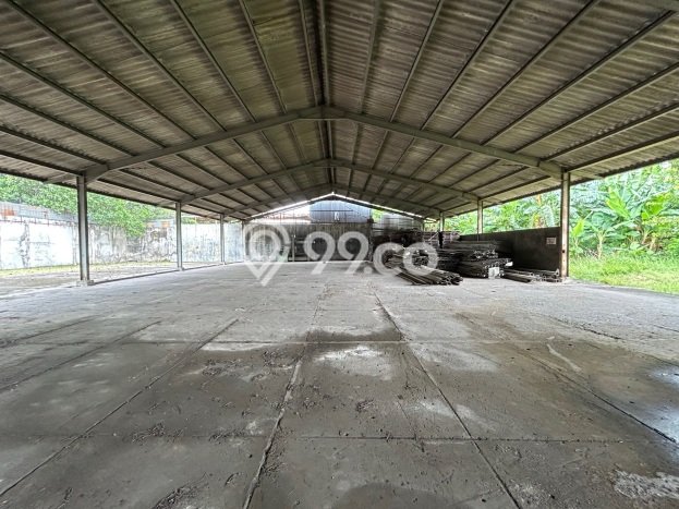 Gudang Disewa di Jakarta Utara dengan LB 1320m2 Area Komersial Ramai Gudang Disewa di Jakarta Utara dengan LB 1320m2 Area Komersial Ramai
