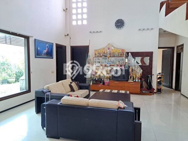 Hunian Mewah Siap Huni LT 7450m2 di Kabat, Banyuwangi Hunian Mewah Siap Huni LT 7450m2 di Kabat, Banyuwangi