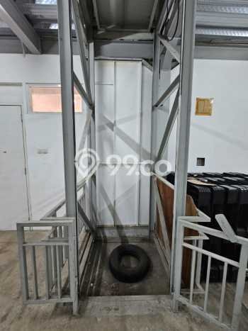Gudang Area Strategis di , Luas 360m2m², Jalan Strategis Gudang Area Strategis di , Luas 360m2m², Jalan Strategis