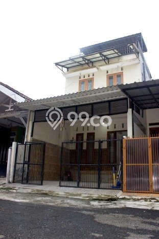 For Sale Hunian Rumah Nyaman 3 KT di Bintaro, Tangerang Selatan For Sale Hunian Rumah Nyaman 3 KT di Bintaro, Tangerang Selatan