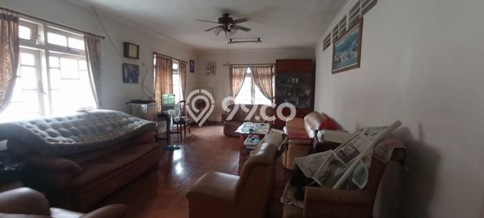 Rumah Elit Modern Tanpa Renovasi di Slipi Jakarta Barat Rumah Elit Modern Tanpa Renovasi di Slipi Jakarta Barat