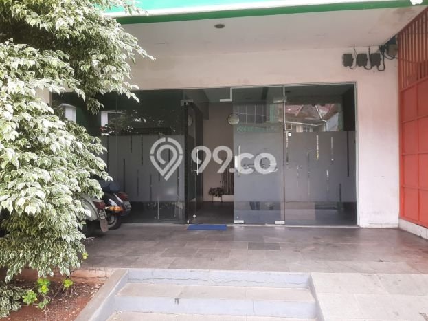 Unit Komersial Disewakan di Tangerang Selatan Area Strategis Harga Kompetitif Unit Komersial Disewakan di Tangerang Selatan Area Strategis Harga Kompetitif