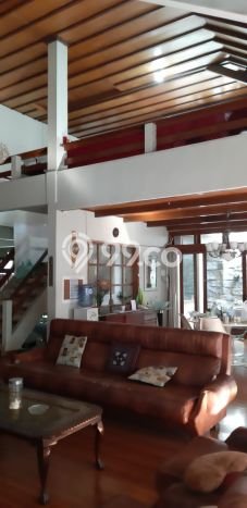 Ready to Use! Premium House LT 498m2 Desain Modern di Setra Duta Ready to Use! Premium House LT 498m2 Desain Modern di Setra Duta