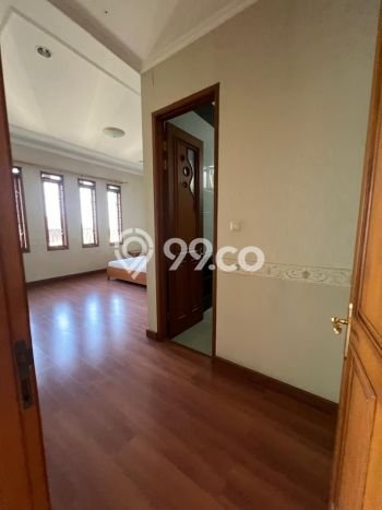 Rumah Luxury Modern Tanpa Renovasi di Setra Duta Bandung Rumah Luxury Modern Tanpa Renovasi di Setra Duta Bandung