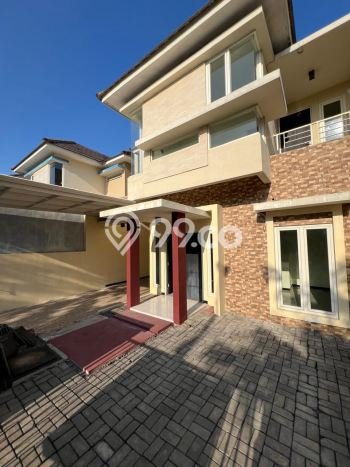 Dijual Cepat Rumah Favorit Siap Huni LB 139m2 di Rungkut, Surabaya Dijual Cepat Rumah Favorit Siap Huni LB 139m2 di Rungkut, Surabaya