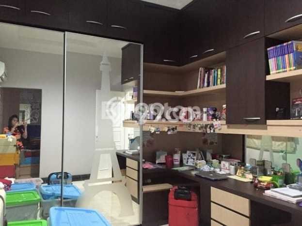 Rumah Luas Asri 3 KT Siap Pakai di Kemang Pratama Bekasi Rumah Luas Asri 3 KT Siap Pakai di Kemang Pratama Bekasi