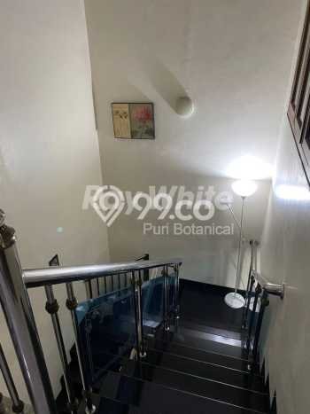 Rumah Elit Modern Siap Huni di Puri Indah Jakarta Barat Rumah Elit Modern Siap Huni di Puri Indah Jakarta Barat