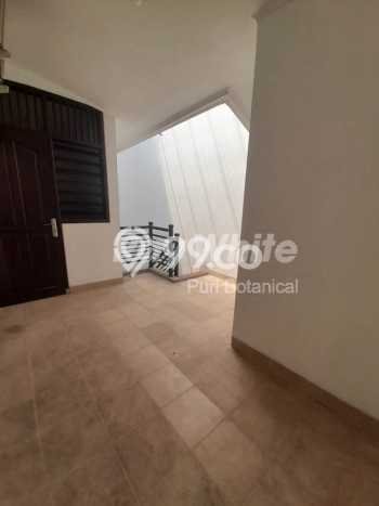 Rumah Luxury Modern Siap Huni di Puri Indah Jakarta Barat Rumah Luxury Modern Siap Huni di Puri Indah Jakarta Barat