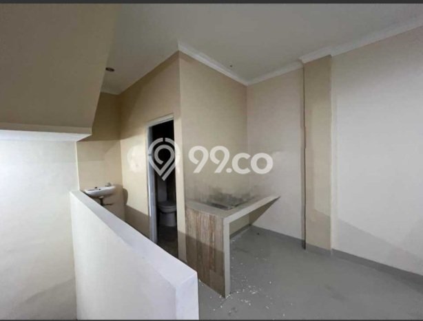 Ruko Dijual di Jakarta Barat LT 82m2 & LB 225m2 Lokasi Terbaik! Ruko Dijual di Jakarta Barat LT 82m2 & LB 225m2 Lokasi Terbaik!
