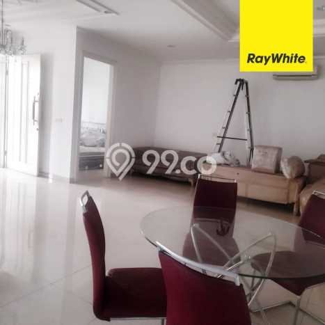 Hunian Mewah LB 150m2 Siap Pakai Desain Elegan di Puri Indah, Jakarta Barat Hunian Mewah LB 150m2 Siap Pakai Desain Elegan di Puri Indah, Jakarta Barat