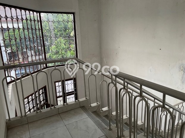 Rumah Elit Modern Siap Huni di Bintaro Tangerang Selatan Rumah Elit Modern Siap Huni di Bintaro Tangerang Selatan