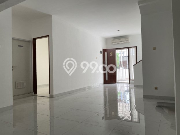 PROPERTI UNGGULAN! Rumah area Sektor 9-Bintaro, 3 KT, Lingkungan Elite, LT 90m² Bangunan 110m² PROPERTI UNGGULAN! Rumah area Sektor 9-Bintaro, 3 KT, Lingkungan Elite, LT 90m² Bangunan 110m²