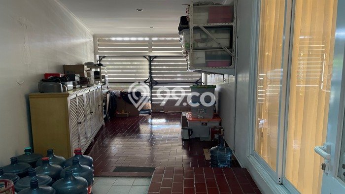 Hunian Mewah LB 400m2 Siap Huni Desain Elegan di Bintaro, Tangerang Selatan Hunian Mewah LB 400m2 Siap Huni Desain Elegan di Bintaro, Tangerang Selatan