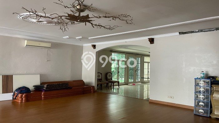 Siap Huni Rumah Mewah 4 Kamar di Kebayoran Baru Dekat ke Mana Pun Siap Huni Rumah Mewah 4 Kamar di Kebayoran Baru Dekat ke Mana Pun