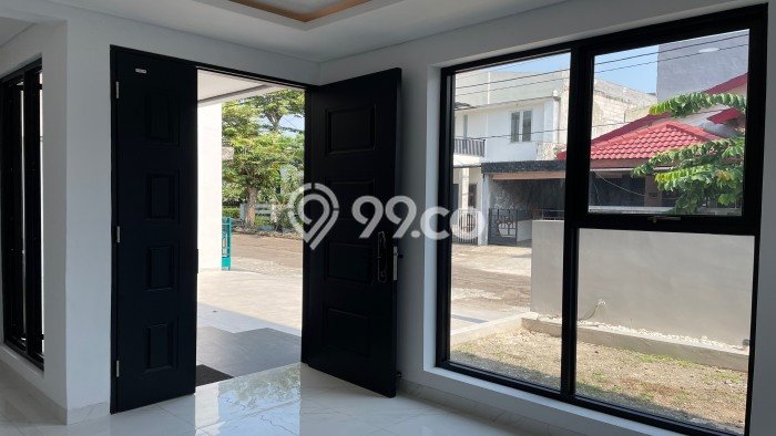 Rumah Mewah LB 250m2 Siap Huni Desain Elegan di Sektor 9-Bintaro, Tangerang Selatan Rumah Mewah LB 250m2 Siap Huni Desain Elegan di Sektor 9-Bintaro, Tangerang Selatan
