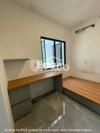 Rumah LT 108m² Dekat dengan Fasilitas Umum, Tangerang Selatan - Harga Menarik Rumah LT 108m² Dekat dengan Fasilitas Umum, Tangerang Selatan - Harga Menarik
