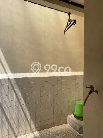 Ready to Use! Luxury House LT 300m2 Desain Elegan di Veteran Ready to Use! Luxury House LT 300m2 Desain Elegan di Veteran