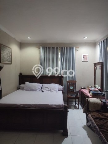 Hunian Elit LB 200m2 Siap Pakai Desain Elegan di Sektor 9-Bintaro, Tangerang Selatan Hunian Elit LB 200m2 Siap Pakai Desain Elegan di Sektor 9-Bintaro, Tangerang Selatan