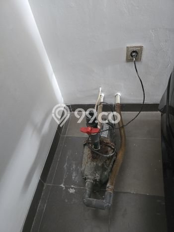 Disewakan! Rumah 4 Kamar Tidur &
4 Kamar Mandi di Bekasi Kota, Bekasi Disewakan! Rumah 4 Kamar Tidur &
4 Kamar Mandi di Bekasi Kota, Bekasi