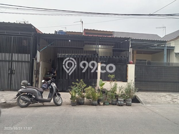 Hunian Strategis 2 KT LB 81m2 Kondisi Bagus di Bekasi Hunian Strategis 2 KT LB 81m2 Kondisi Bagus di Bekasi