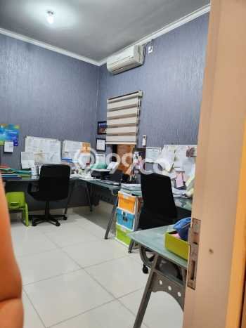 Siap Huni Rumah Mewah 6 Kamar di Karawaci Dekat ke Mana Saja Siap Huni Rumah Mewah 6 Kamar di Karawaci Dekat ke Mana Saja