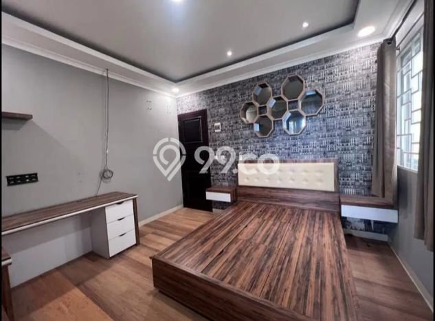 Rumah Mewah LB 400m2 Siap Pakai Desain Elegan di Duta Garden, Jakarta Barat Rumah Mewah LB 400m2 Siap Pakai Desain Elegan di Duta Garden, Jakarta Barat