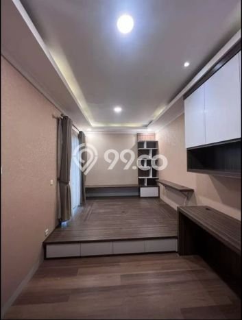 Rumah Mewah LB 400m2 Siap Pakai Desain Elegan di Duta Garden, Jakarta Barat Rumah Mewah LB 400m2 Siap Pakai Desain Elegan di Duta Garden, Jakarta Barat