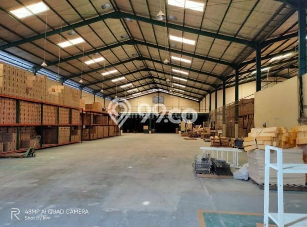 Gudang Dijual di Tangerang LT 5600m2 & LB 5000m2 Lokasi Terbaik! Gudang Dijual di Tangerang LT 5600m2 & LB 5000m2 Lokasi Terbaik!