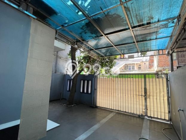For Sale Hunian Rumah Terawat 3 KT di Tb Simatupang, Jakarta Selatan For Sale Hunian Rumah Terawat 3 KT di Tb Simatupang, Jakarta Selatan