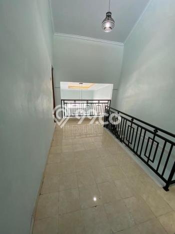 Dijual Rumah Modern 3 KT di Taman Royal, Tangerang Dijual Rumah Modern 3 KT di Taman Royal, Tangerang