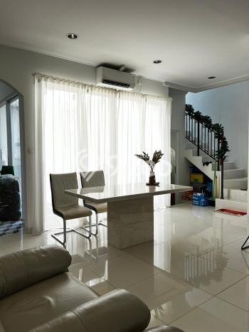 Rumah Elit Modern Tanpa Renovasi di Banjar Wijaya Tangerang Rumah Elit Modern Tanpa Renovasi di Banjar Wijaya Tangerang