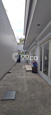 Rumah Elit Modern Tanpa Renovasi di Metro Permata Tangerang Rumah Elit Modern Tanpa Renovasi di Metro Permata Tangerang