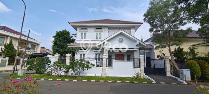 Rumah Elit Modern Tanpa Renovasi di Metro Permata Tangerang Rumah Elit Modern Tanpa Renovasi di Metro Permata Tangerang