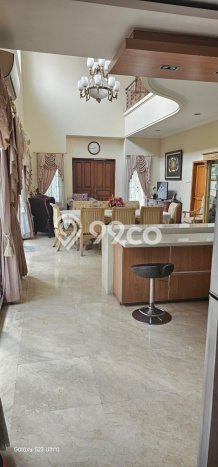 Rumah Elit Modern Tanpa Renovasi di Metro Permata Tangerang Rumah Elit Modern Tanpa Renovasi di Metro Permata Tangerang