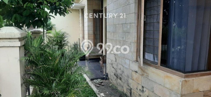 Rumah Luas Asri 4 KT Siap Huni di Bintaro Tangerang Selatan Rumah Luas Asri 4 KT Siap Huni di Bintaro Tangerang Selatan