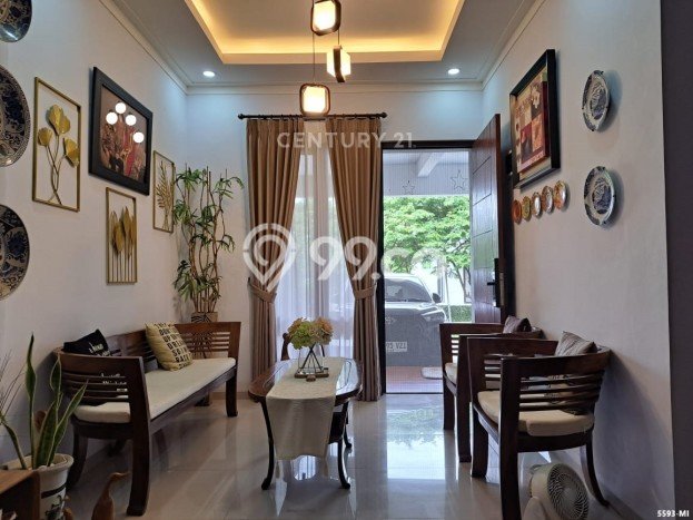 Jual Rumah Luas Megah Dengan View Cantik di Tajur, Tangerang Jual Rumah Luas Megah Dengan View Cantik di Tajur, Tangerang