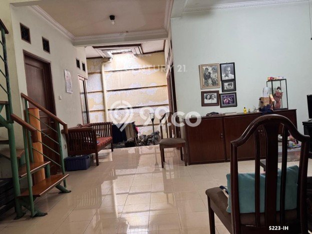 Dijual Rumah Premium dengan Fasilitas Sekitar Lengkap di Pesanggrahan, Jakarta Selatan Dijual Rumah Premium dengan Fasilitas Sekitar Lengkap di Pesanggrahan, Jakarta Selatan