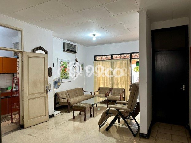 Rumah sewa siap huni 3 Kamar Tidur di Bintaro, Tangerang Selatan Rumah sewa siap huni 3 Kamar Tidur di Bintaro, Tangerang Selatan