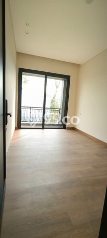 Rumah Mewah LB 284m2 Siap Huni Desain Elegan di BSD Foresta, Tangerang Rumah Mewah LB 284m2 Siap Huni Desain Elegan di BSD Foresta, Tangerang