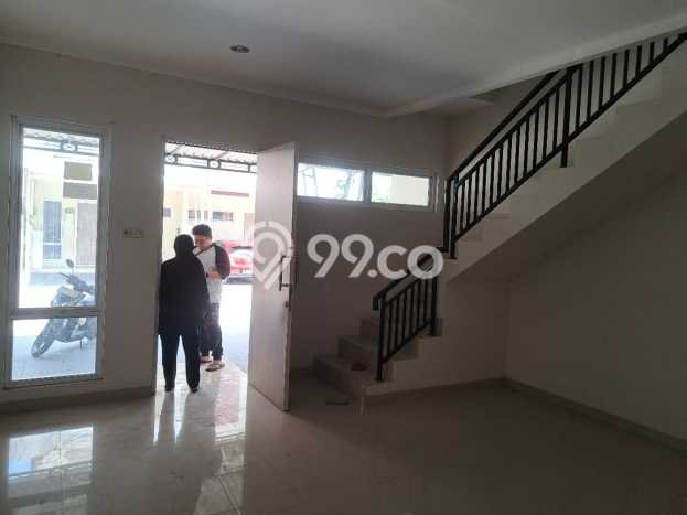 Rumah Strategis Minimalis Lb 55m2 di Cipondoh, Tangerang Rumah Strategis Minimalis Lb 55m2 di Cipondoh, Tangerang